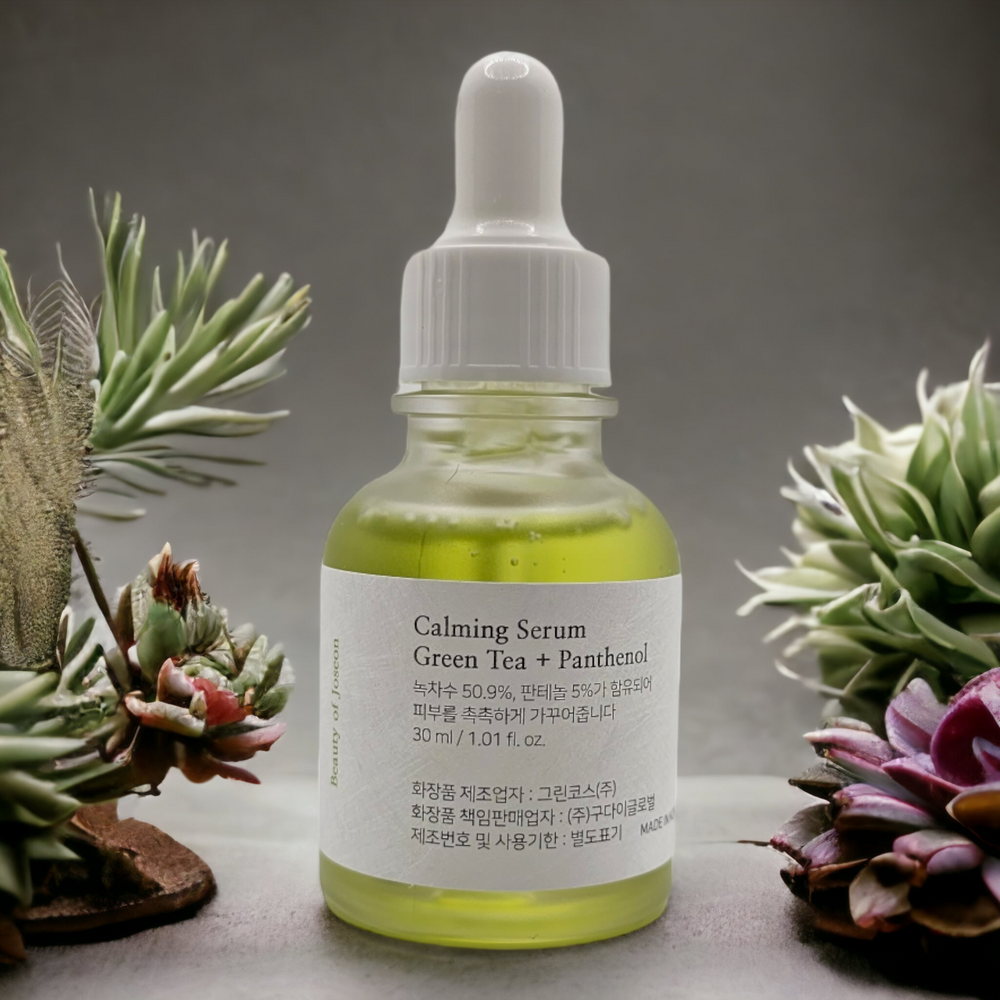 Calming Serum with Green Tea + Panthenol - Glamour Glow