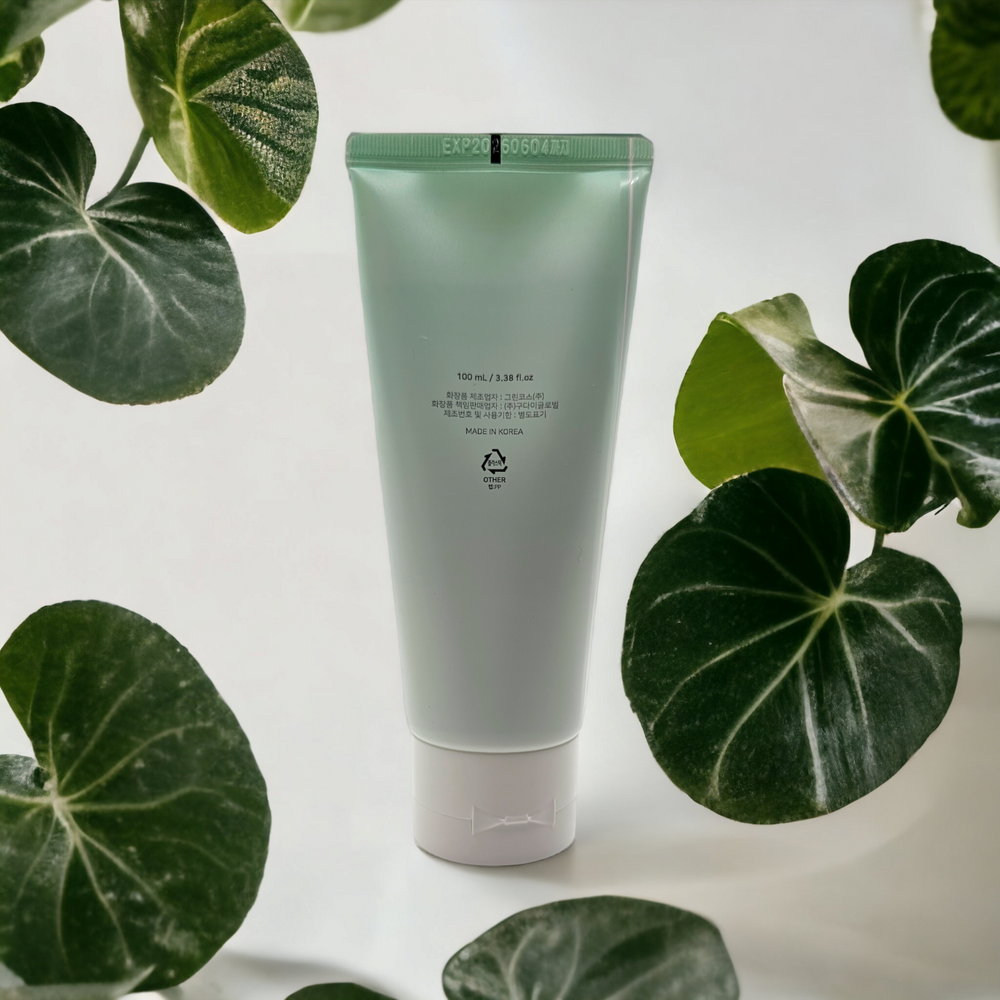 Green Plum Refreshing Cleanser - Glamour Glow