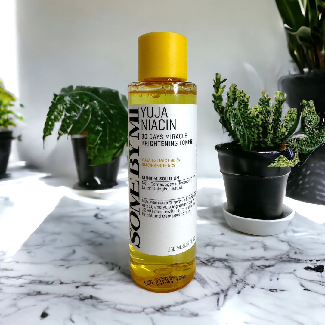 Yuja Niacin 30 Days Miracle Brightening Toner - Glamour Glow