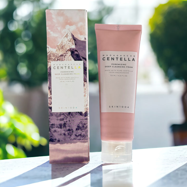 Madagascar Centella Poremizing Deep Cleansing Foam - Glamour Glow