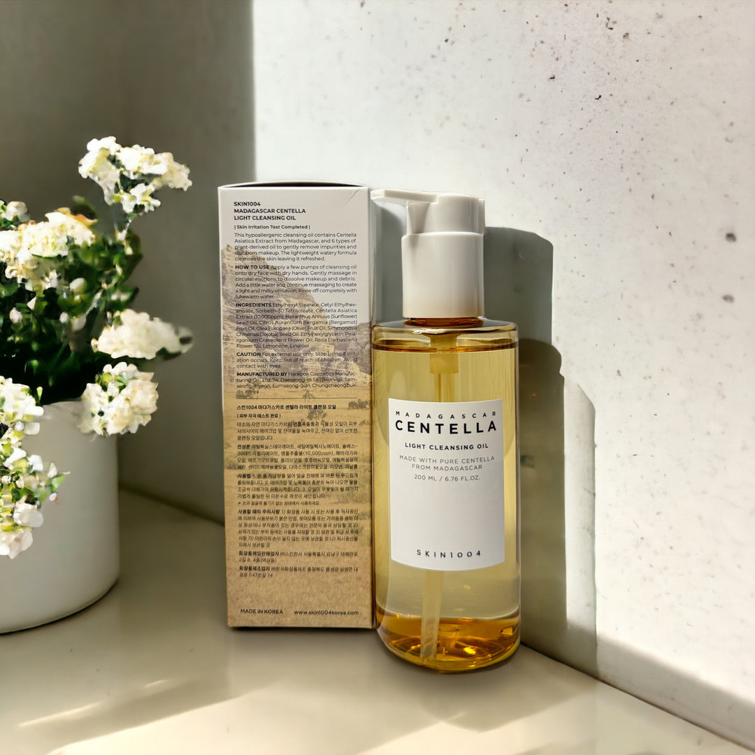 Madagascar Centella Light Cleansing Oil - Glamour Glow